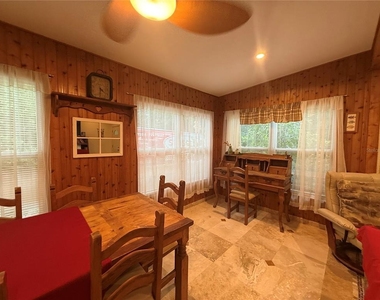 8001 27th Avenue N - Photo Thumbnail 7