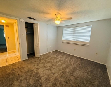 7910 Lilac Drive - Photo Thumbnail 20