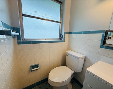 7910 Lilac Drive - Photo Thumbnail 16