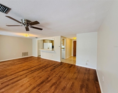 7910 Lilac Drive - Photo Thumbnail 2