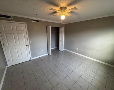 307 Oak Rose Lane - Photo Thumbnail 3