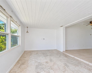 1001 Bay Breeze Terrace - Photo Thumbnail 15