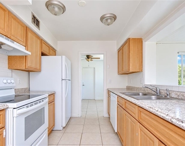 1001 Bay Breeze Terrace - Photo Thumbnail 9