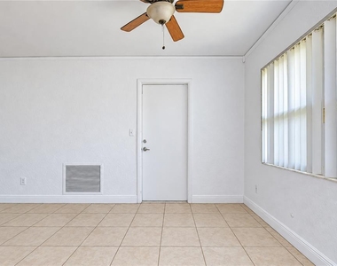 1001 Bay Breeze Terrace - Photo Thumbnail 8