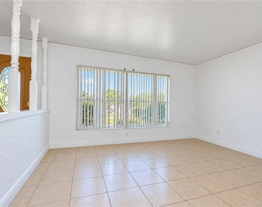 1001 Bay Breeze Terrace - Photo Thumbnail 4