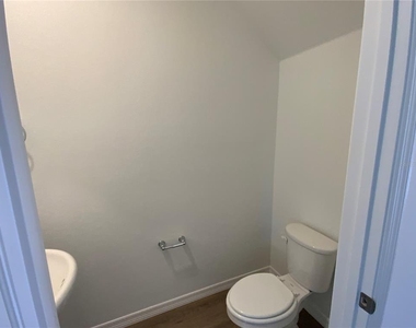 32580 Midsummer Night Lane Ne - Photo Thumbnail 3