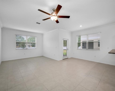 30741 Veridian Way - Photo Thumbnail 6
