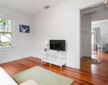 126 8th Avenue Ne - Photo Thumbnail 5