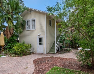 126 8th Avenue Ne - Photo Thumbnail 9