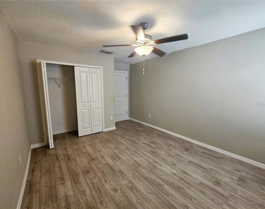 6822 King Creek Drive - Photo Thumbnail 41