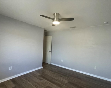 18143 Portside St - Photo Thumbnail 14