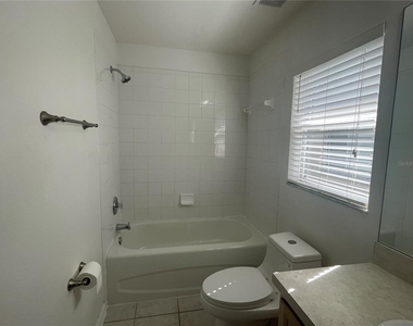 18143 Portside St - Photo Thumbnail 10
