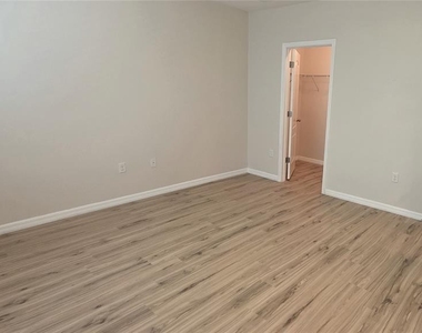 13827 River Fish Court - Photo Thumbnail 18