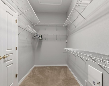7051 Derwent Glen Circle - Photo Thumbnail 34