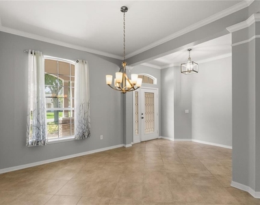 7051 Derwent Glen Circle - Photo Thumbnail 11