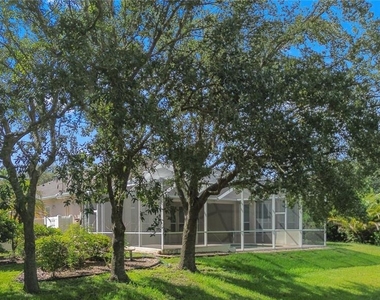 7051 Derwent Glen Circle - Photo Thumbnail 57