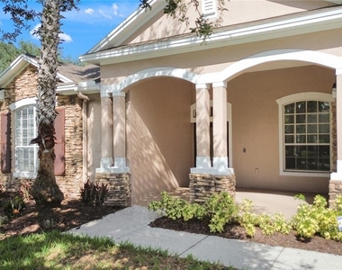 7051 Derwent Glen Circle - Photo Thumbnail 5