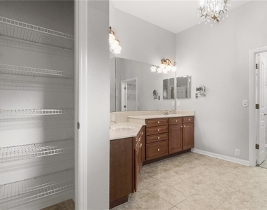7051 Derwent Glen Circle - Photo Thumbnail 29