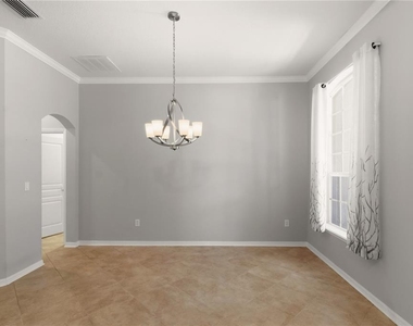 7051 Derwent Glen Circle - Photo Thumbnail 10