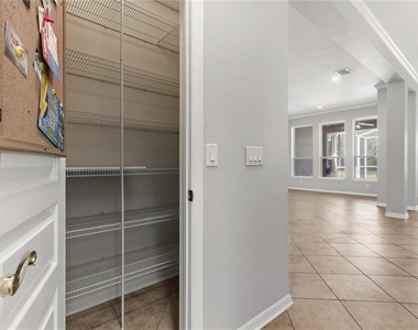7051 Derwent Glen Circle - Photo Thumbnail 23