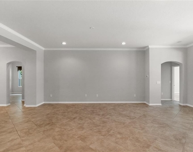 7051 Derwent Glen Circle - Photo Thumbnail 21