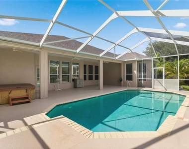 7051 Derwent Glen Circle - Photo Thumbnail 55