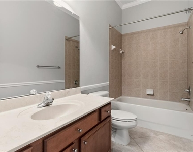 7051 Derwent Glen Circle - Photo Thumbnail 51