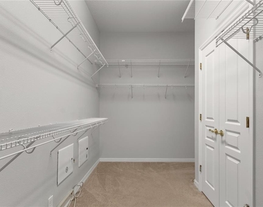7051 Derwent Glen Circle - Photo Thumbnail 33