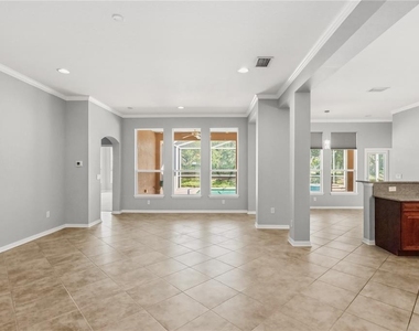 7051 Derwent Glen Circle - Photo Thumbnail 13
