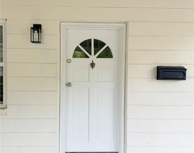 8068 23rd Avenue N - Photo Thumbnail 2