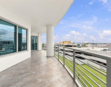 1209 E Cumberland Avenue - Photo Thumbnail 20
