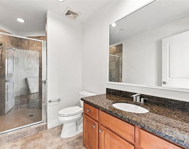 1209 E Cumberland Avenue - Photo Thumbnail 15