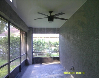 818 Vermont Woods Lane - Photo Thumbnail 12