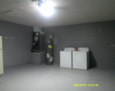 818 Vermont Woods Lane - Photo Thumbnail 7