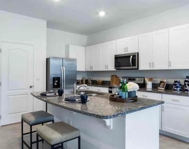 274 Reena Drive - Photo Thumbnail 5