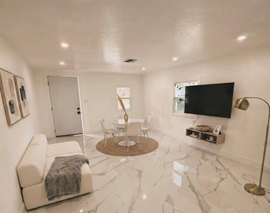 5228 Andrus Avenue - Photo Thumbnail 1