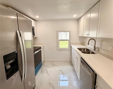 5228 Andrus Avenue - Photo Thumbnail 15