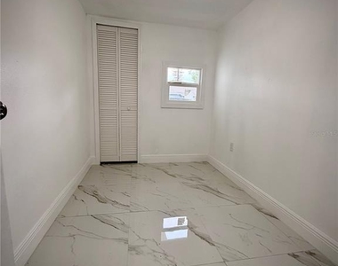 5228 Andrus Avenue - Photo Thumbnail 13