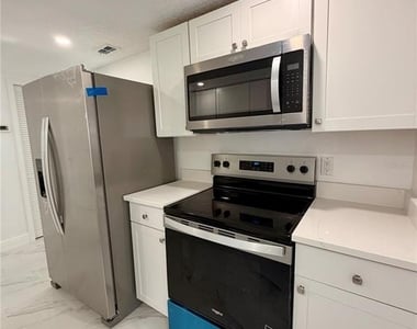 5228 Andrus Avenue - Photo Thumbnail 6