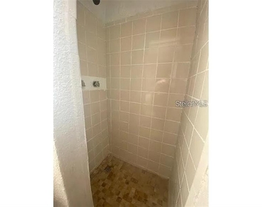 907 Columbia Street - Photo Thumbnail 14