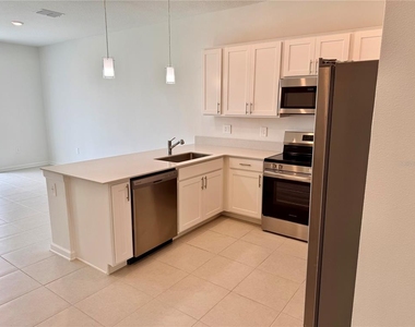 2658 Armstrong Ave - Photo Thumbnail 3