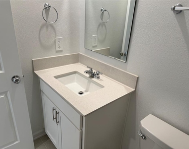 2658 Armstrong Ave - Photo Thumbnail 19