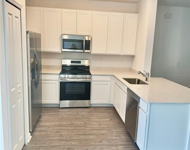 4898 Sw 81st Loop - Photo Thumbnail 5