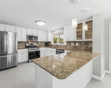 12262 Boat Shell Dr - Photo Thumbnail 10