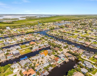 12262 Boat Shell Dr - Photo Thumbnail 32
