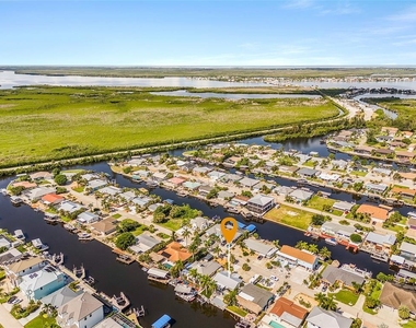 12262 Boat Shell Dr - Photo Thumbnail 33