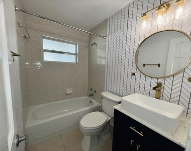 1211 Lehigh Street - Photo Thumbnail 5