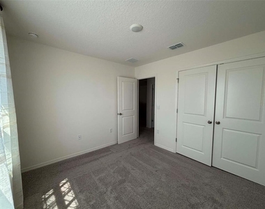 2727 San Marco Way - Photo Thumbnail 23