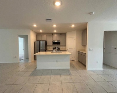 2727 San Marco Way - Photo Thumbnail 7