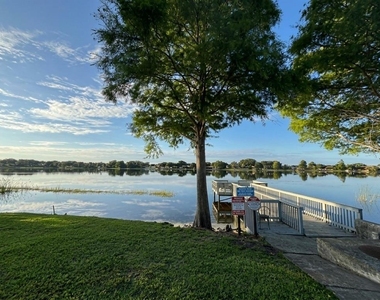 1103 Cypress Gardens Boulevard - Photo Thumbnail 9